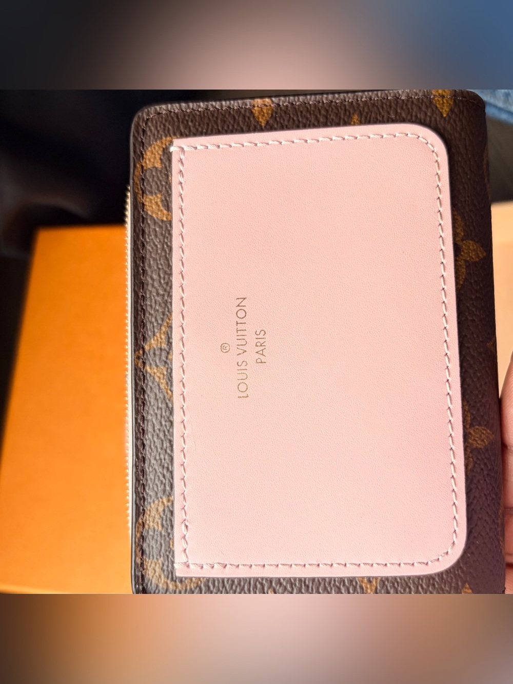 Louis Vuitton Monogram Lou Pink Bi-Fold Card Wallet - Picture 2 of 8